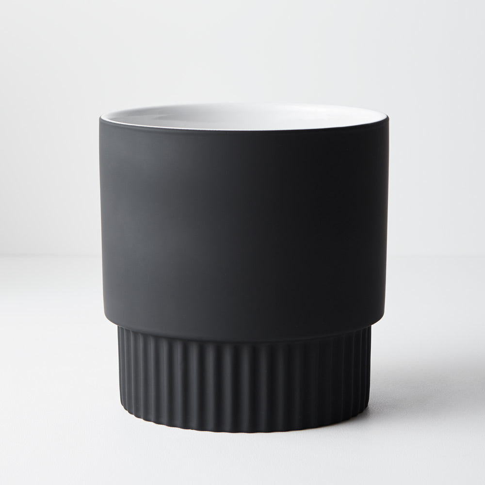 Culotta Pot in Black