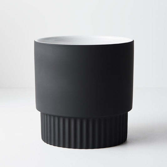 Culotta Pot in Black