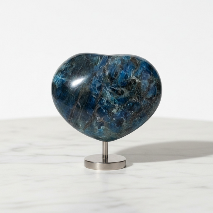 Natural apatite carved crystal heart in vibrant blue-green, 436g, for inspiration, clarity and creative expression