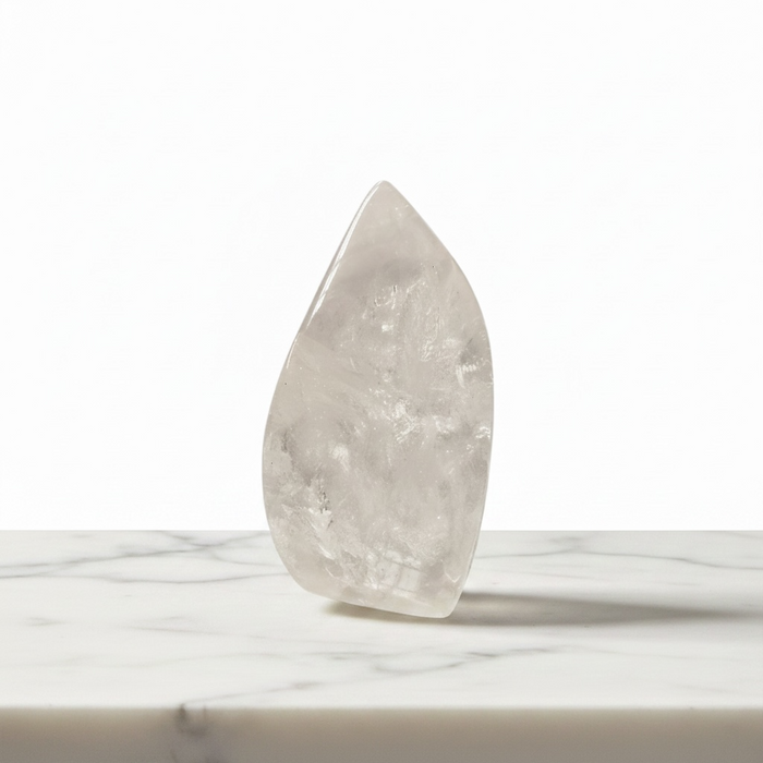 Natural clear quartz flame 212g in brilliant transparent clarity, for manifestation, energy amplification, third eye and heart chakra activation