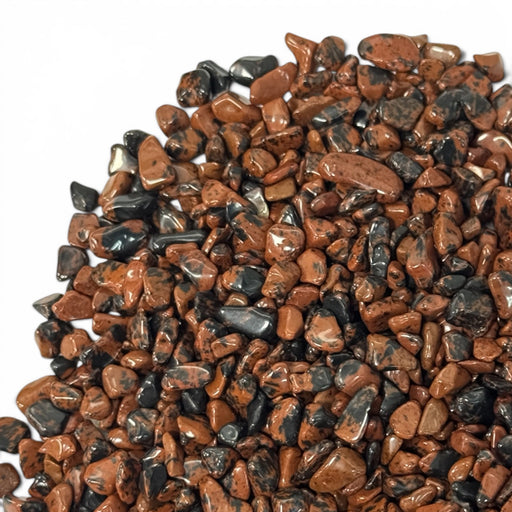 Kindred Crystal Collective — Mahogany Obsidian Chips 500g, close-up of tumbled mahogany-brown and deep black volcanic glass chips showing glassy surface detail