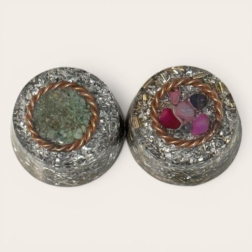 Kindred Crystal Collective - Handcrafted small power bank orgonite with resin, copper, metal shavings and crystals, for EMF-conscious living, grounding and mindfulness