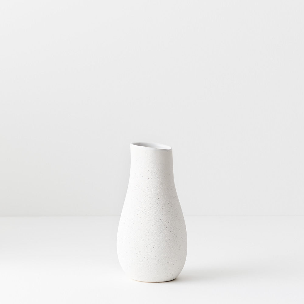 Mona Vases