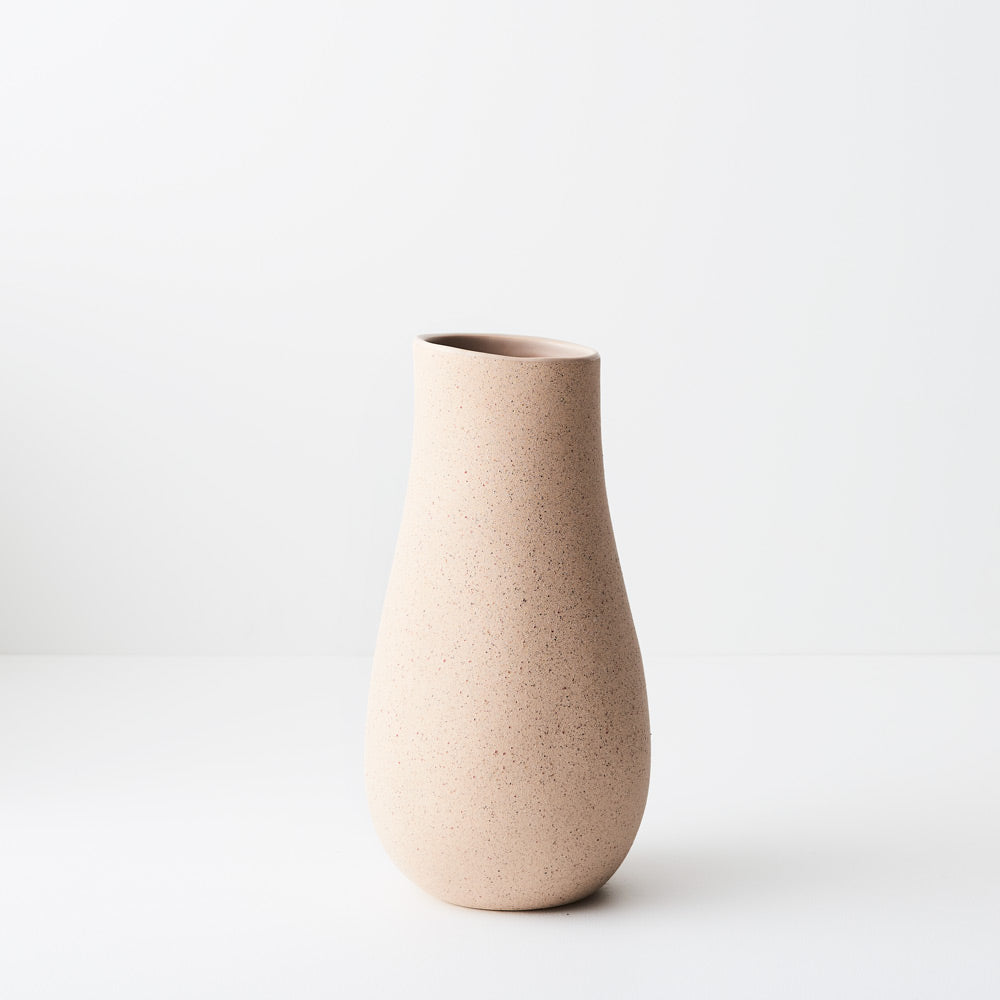 Mona Vases