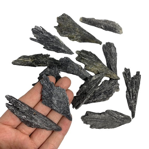 black kyanite fan pk 11